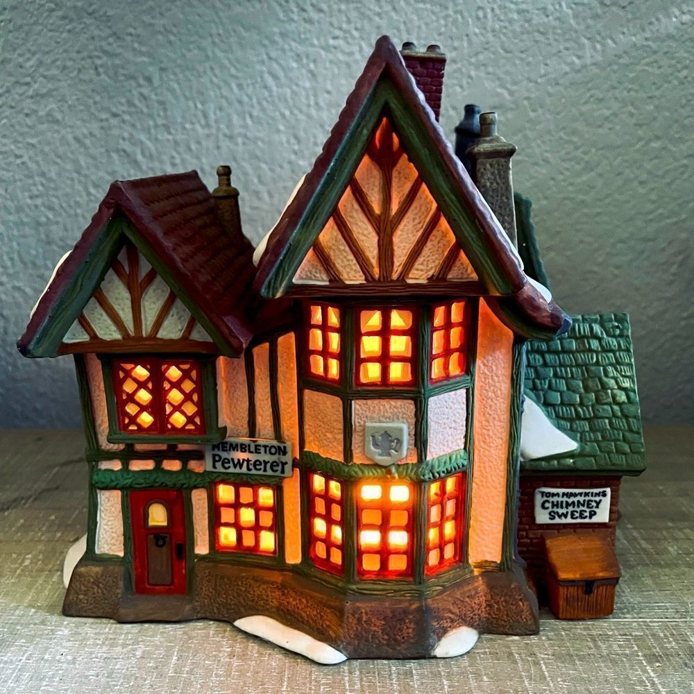 Dept 56 Dickens Village Series Hembleton Pewterer Christmas Lighted Decor
